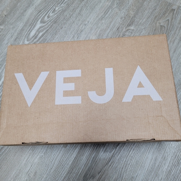 AuthenticVejaBrandShoes - Picture 10 of 14